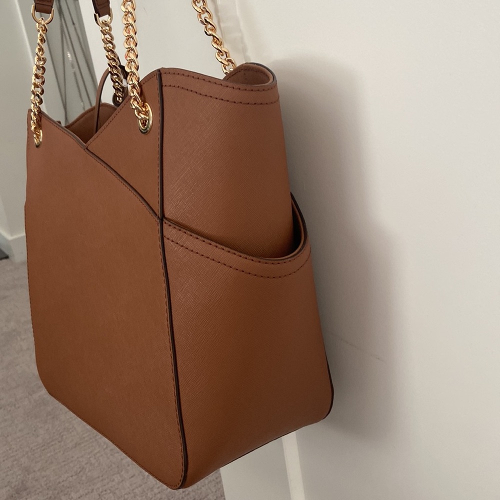 Michael Kors Jet Set travel Tote - Picture 6 of 7